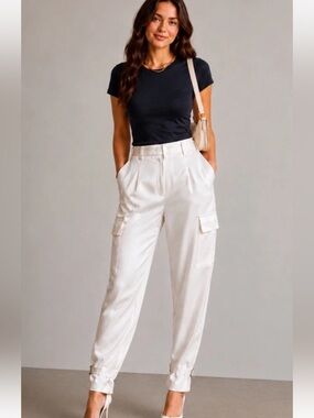 Babaton Aritzia Refined Satin Cargo Pants Women’s High Rise Size 10